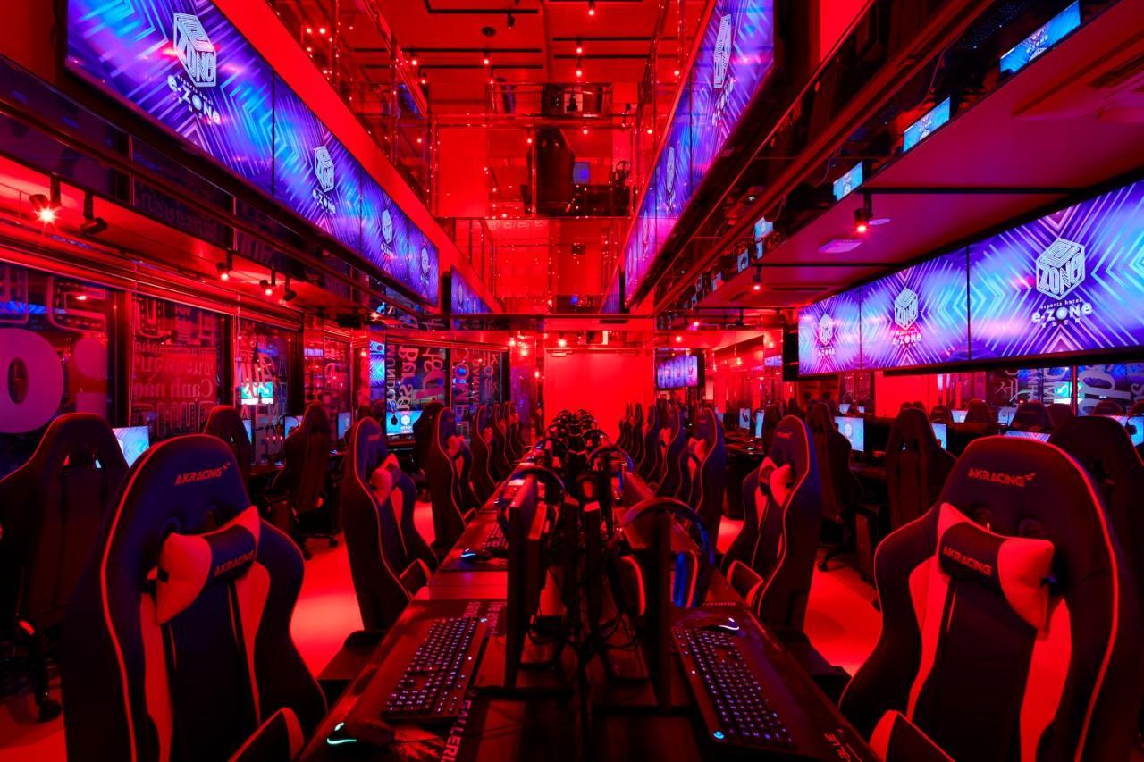 Esports Hotel E-Zone 電脳空間 Osaka Dış mekan fotoğraf